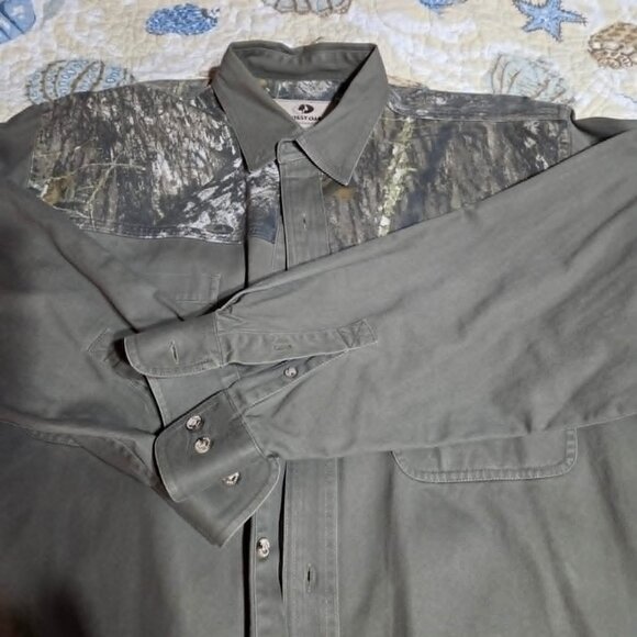 Mossy Oak Men top - Picture 10 of 12